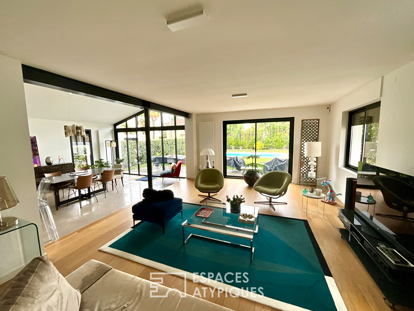 Agence immobilière de ESPACES ATYPIQUES Pau