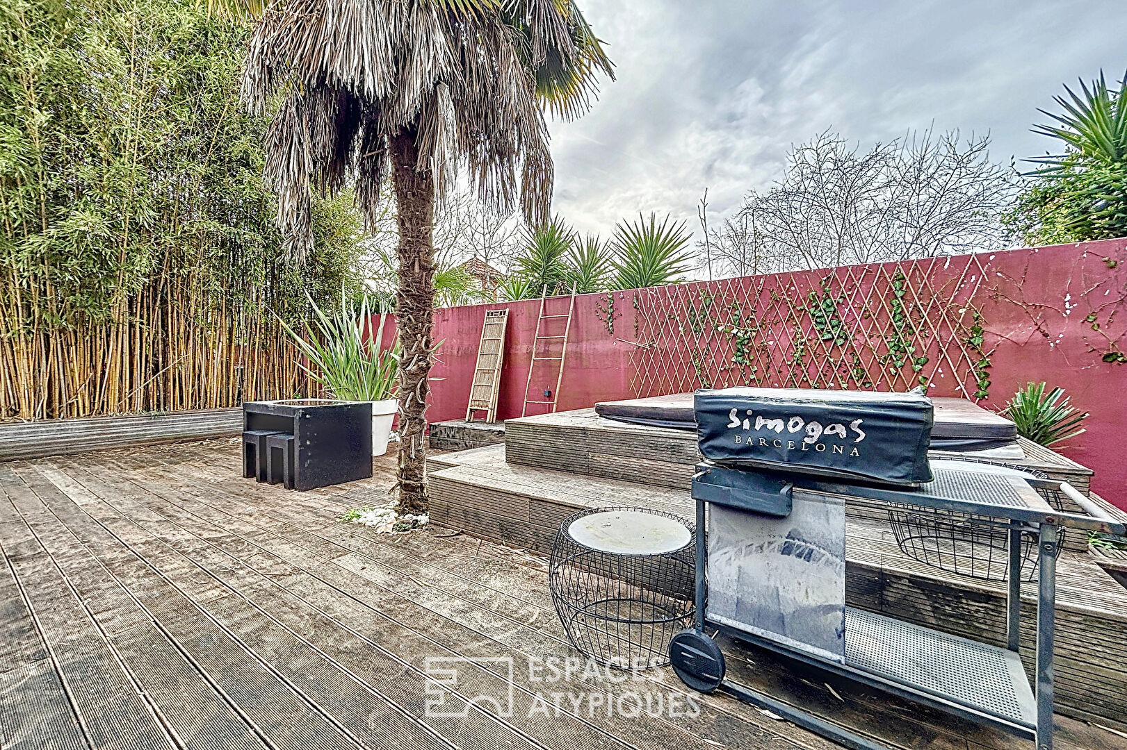 Photo Appartement comme une maison avec jardin et garage image 2/6