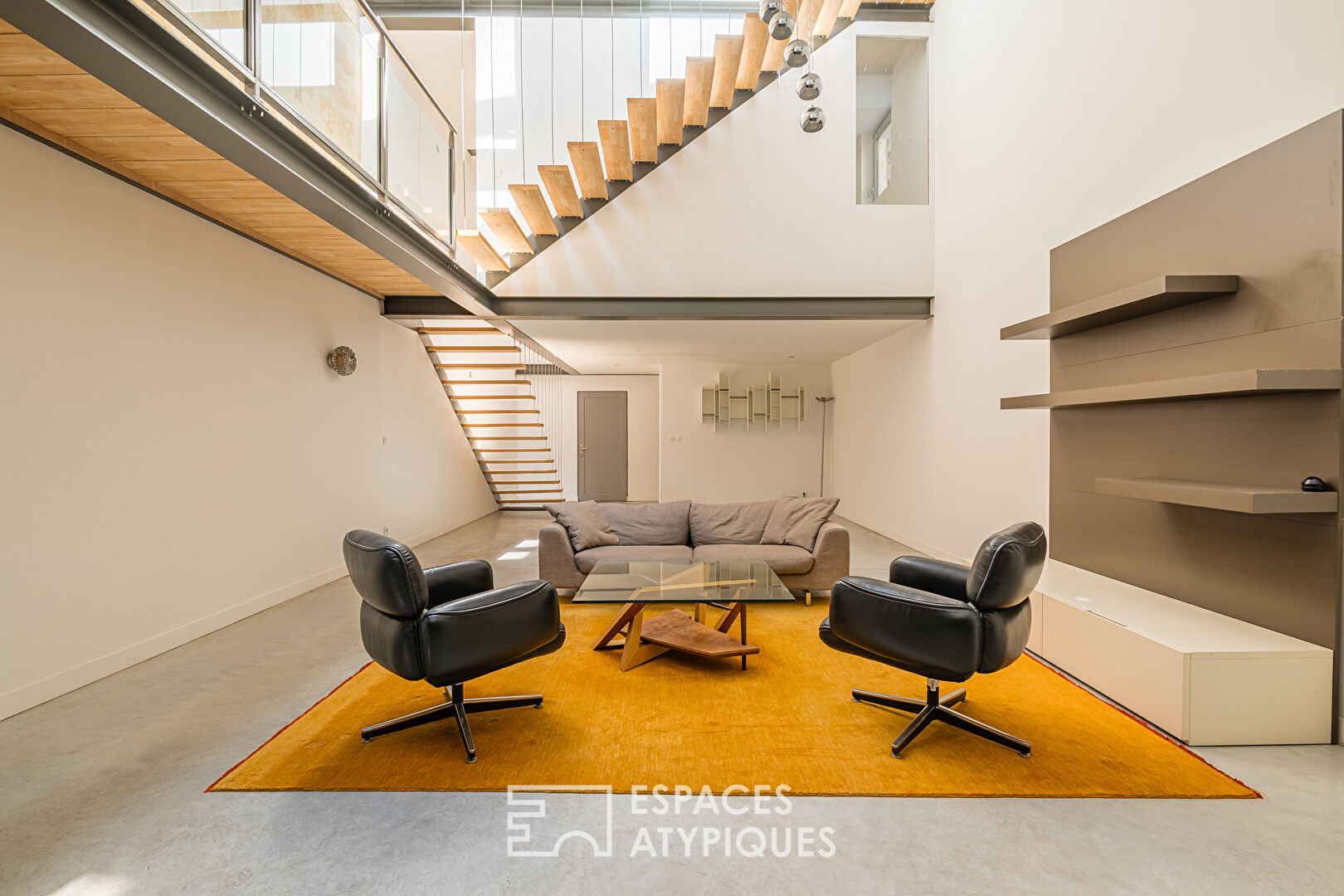 Loft contemporain avec garage et rooftop dans la Vieille Ville