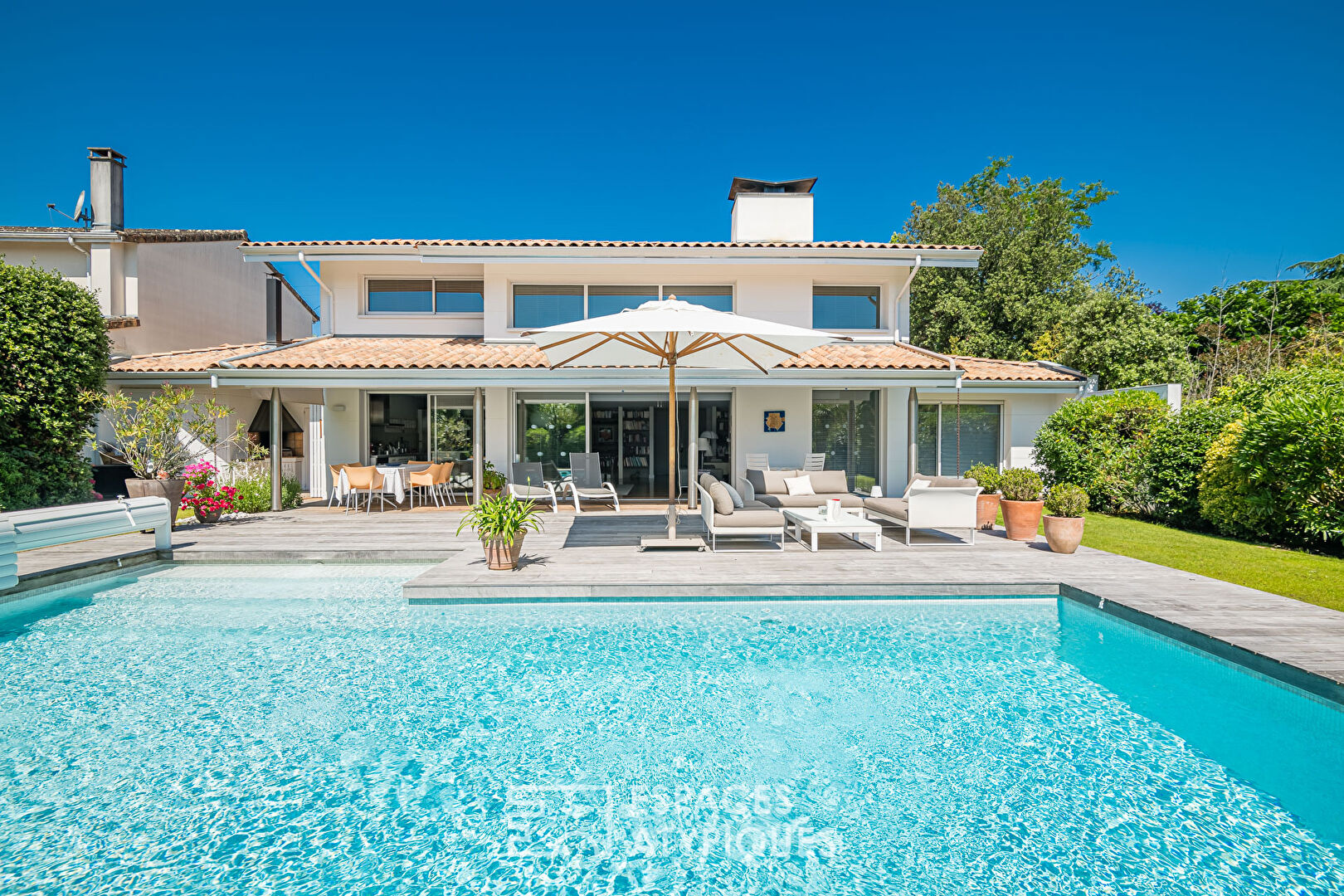 Photo Maison d'Architecte avec Jardin et Piscine à Caudéran image 1/6