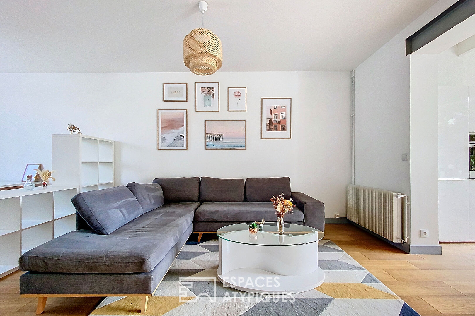 Photo Charmante maison en pierre avec jardin image 2/6