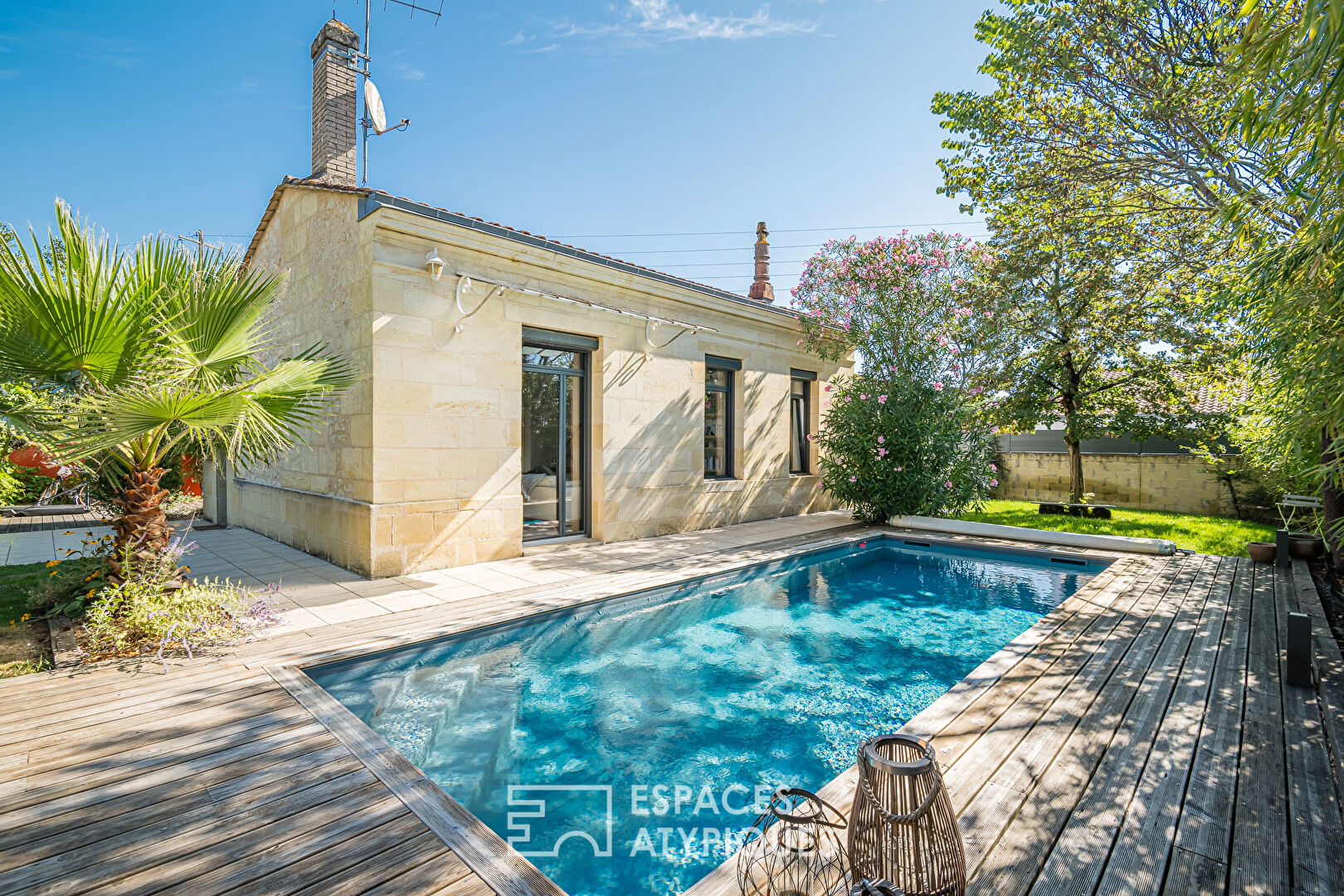 Agence immobilière de ESPACES ATYPIQUES BORDEAUX - ESPACES ATYPIQUES BORDEAUX