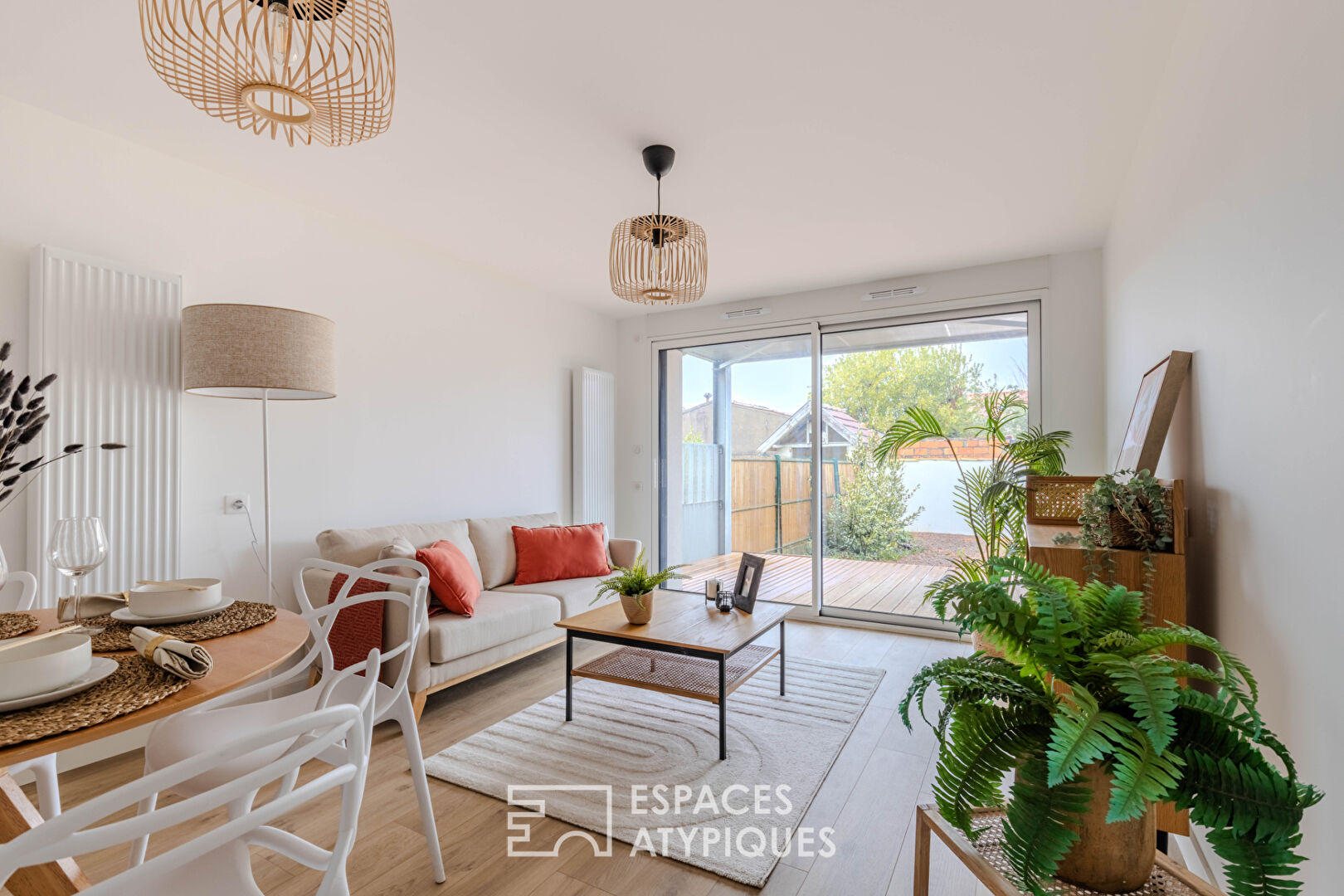Agence immobilière de ESPACES ATYPIQUES BORDEAUX - ESPACES ATYPIQUES BORDEAUX