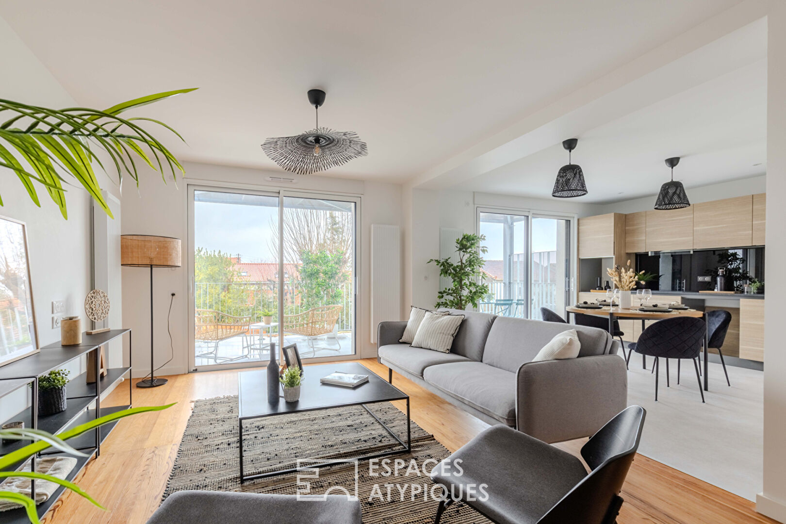 Agence immobilière de ESPACES ATYPIQUES BORDEAUX - ESPACES ATYPIQUES BORDEAUX