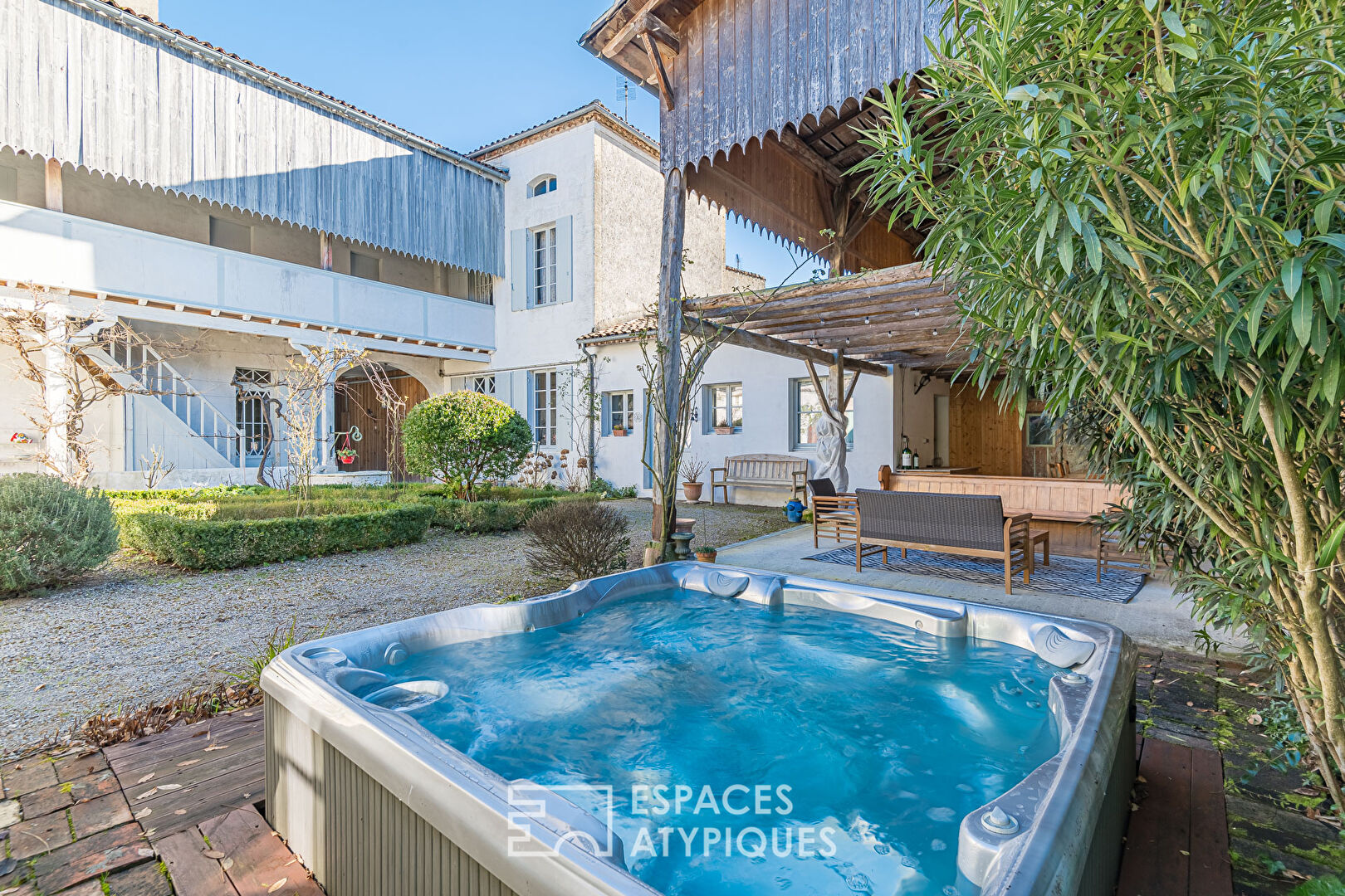 Agence immobilière de ESPACES ATYPIQUES BORDEAUX - ESPACES ATYPIQUES BORDEAUX