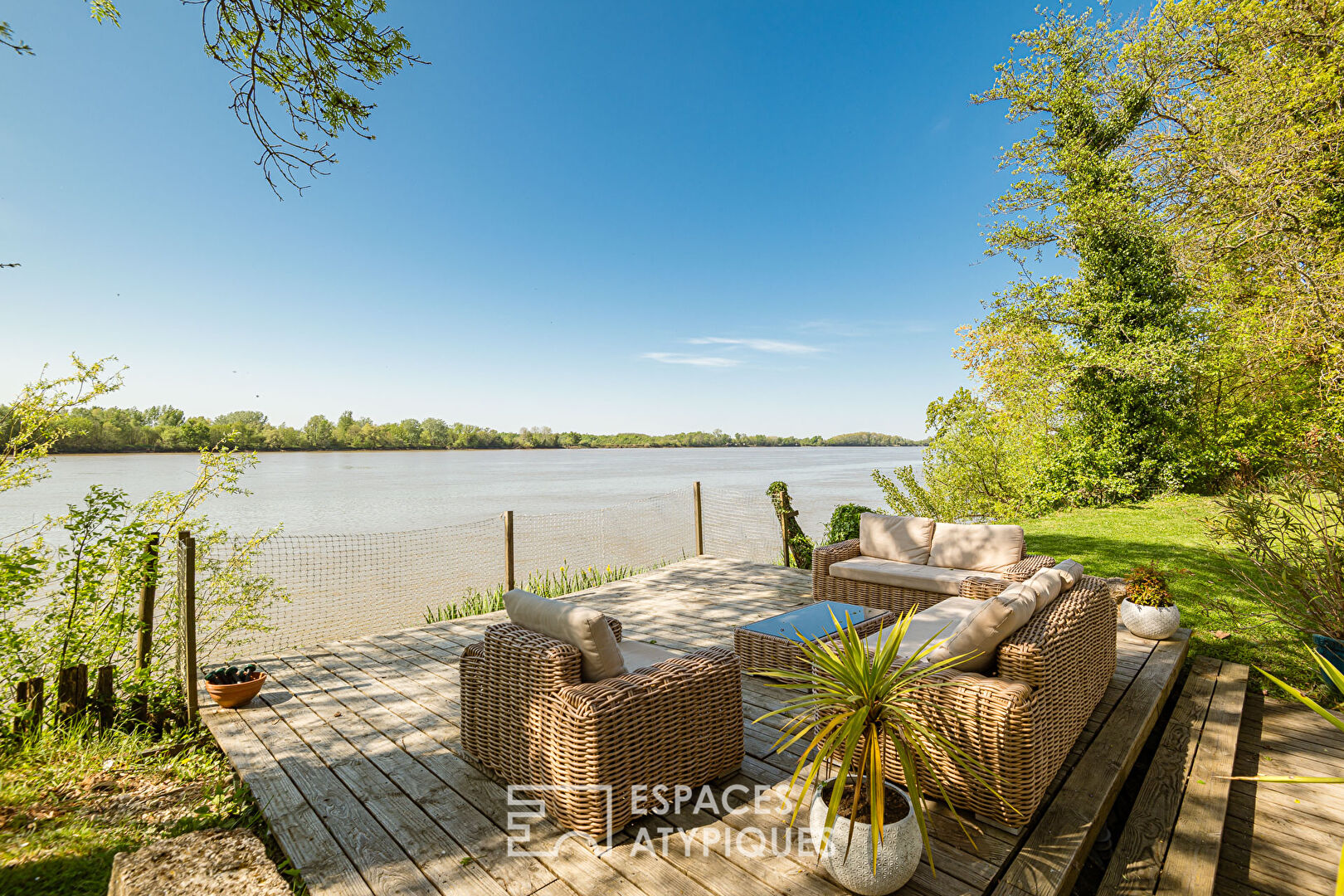 Agence immobilière de ESPACES ATYPIQUES BORDEAUX - ESPACES ATYPIQUES BORDEAUX