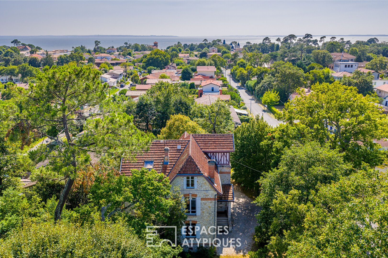 Agence immobilière de ESPACES ATYPIQUES BORDEAUX / ARCACHON - ESPACES ATYPIQUES ARCACHON