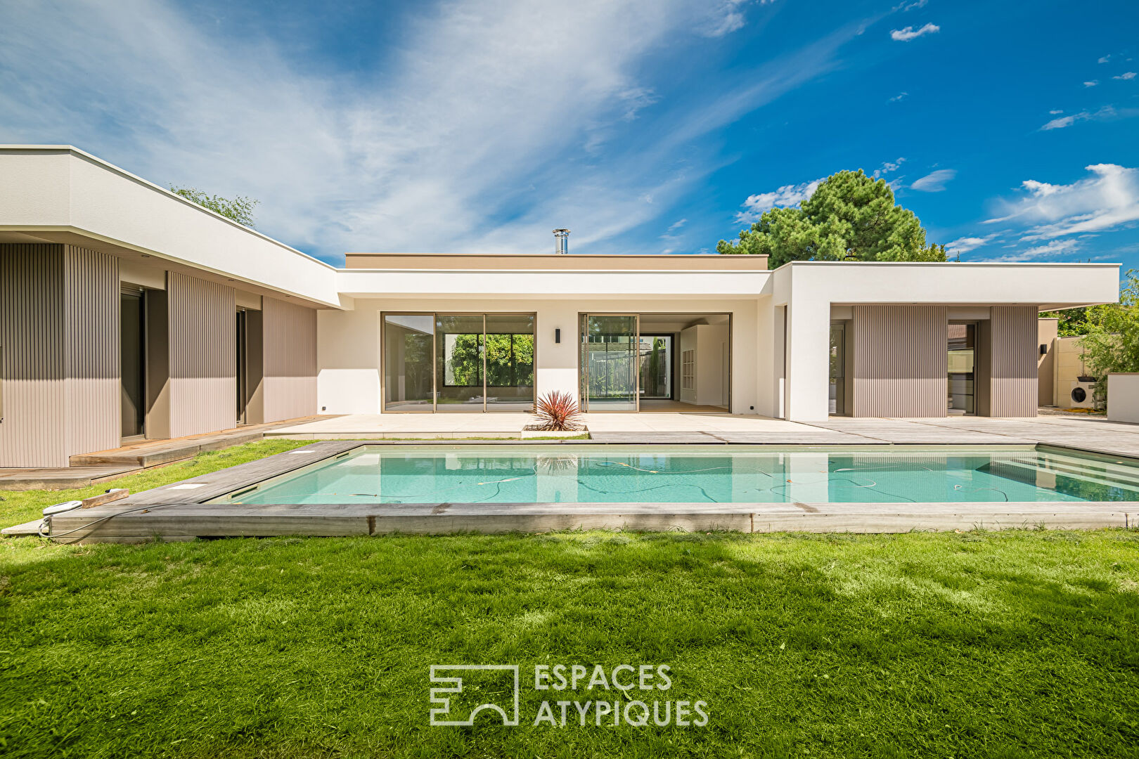 Agence immobilière de ESPACES ATYPIQUES BORDEAUX - ESPACES ATYPIQUES BORDEAUX