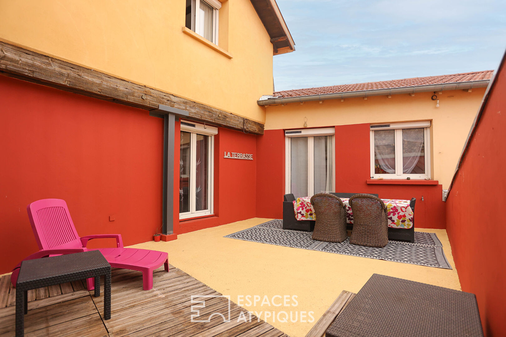 Agence immobilière de ESPACES ATYPIQUES BOURGOGNE