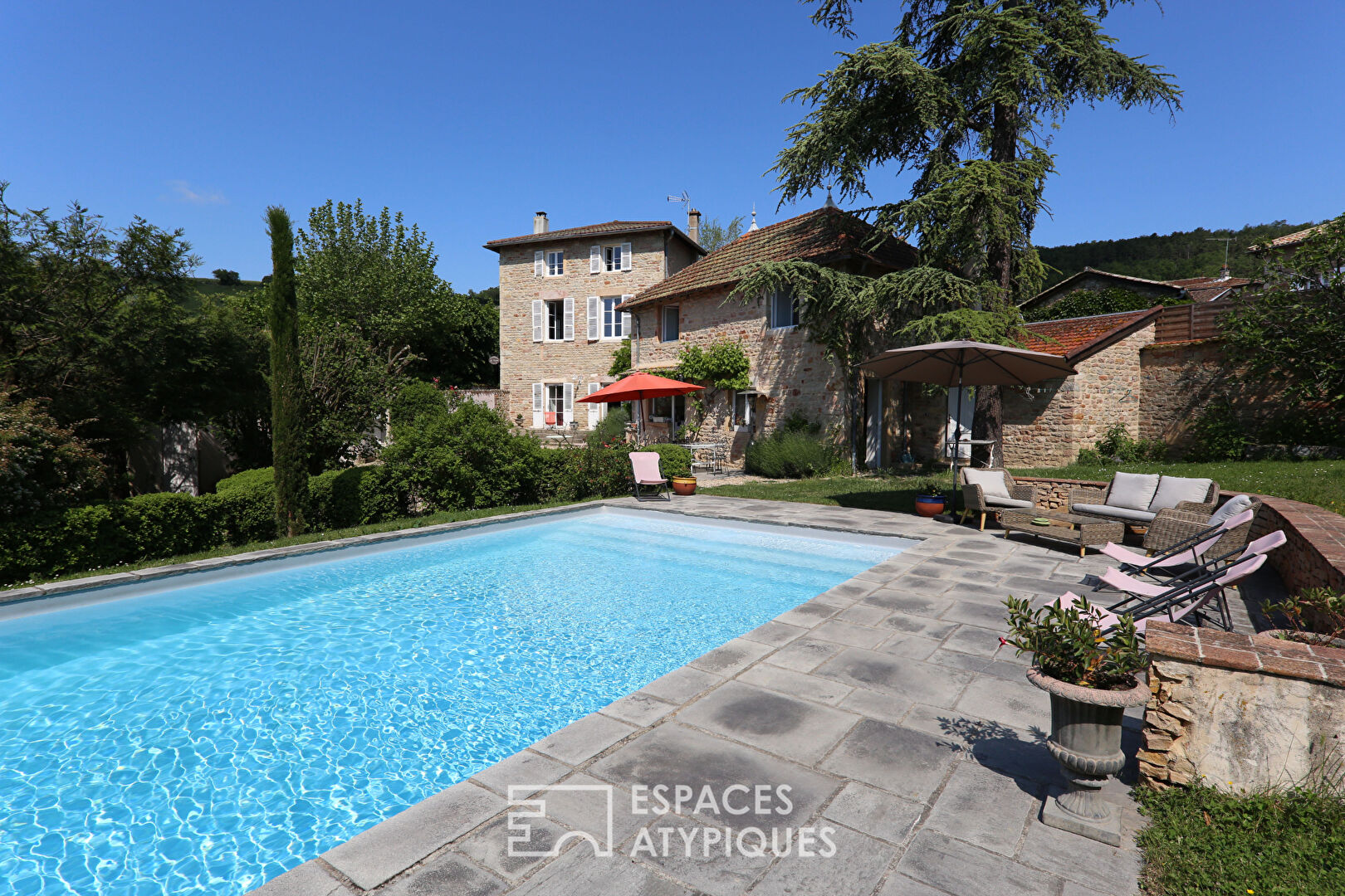 Agence immobilière de ESPACES ATYPIQUES BOURGOGNE