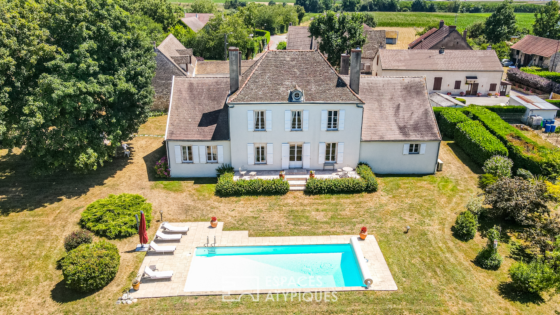 Agence immobilière de ESPACES ATYPIQUES BOURGOGNE