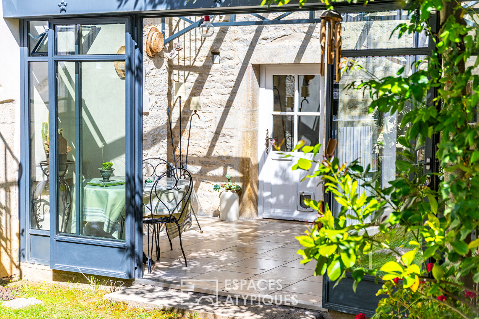 Agence immobilière de ESPACES ATYPIQUES BOURGOGNE