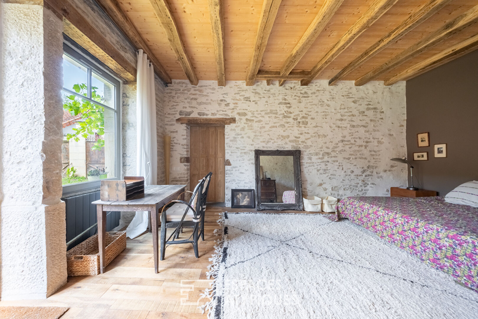 Agence immobilière de ESPACES ATYPIQUES BOURGOGNE