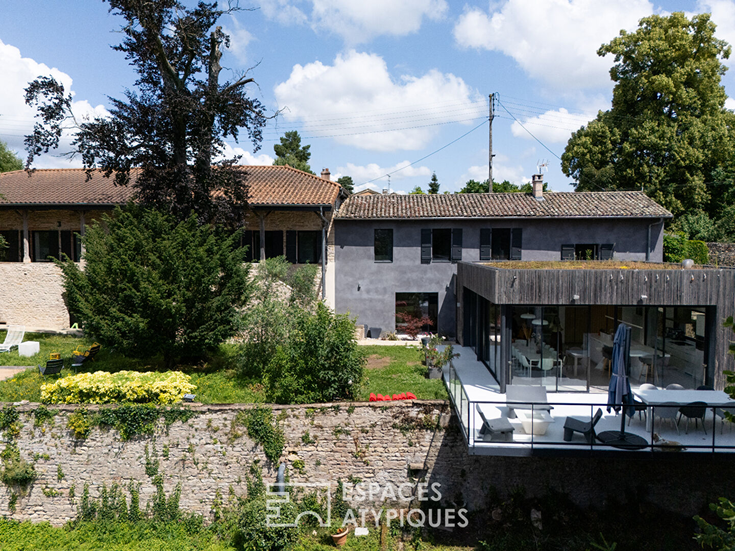 Agence immobilière de ESPACES ATYPIQUES BOURGOGNE