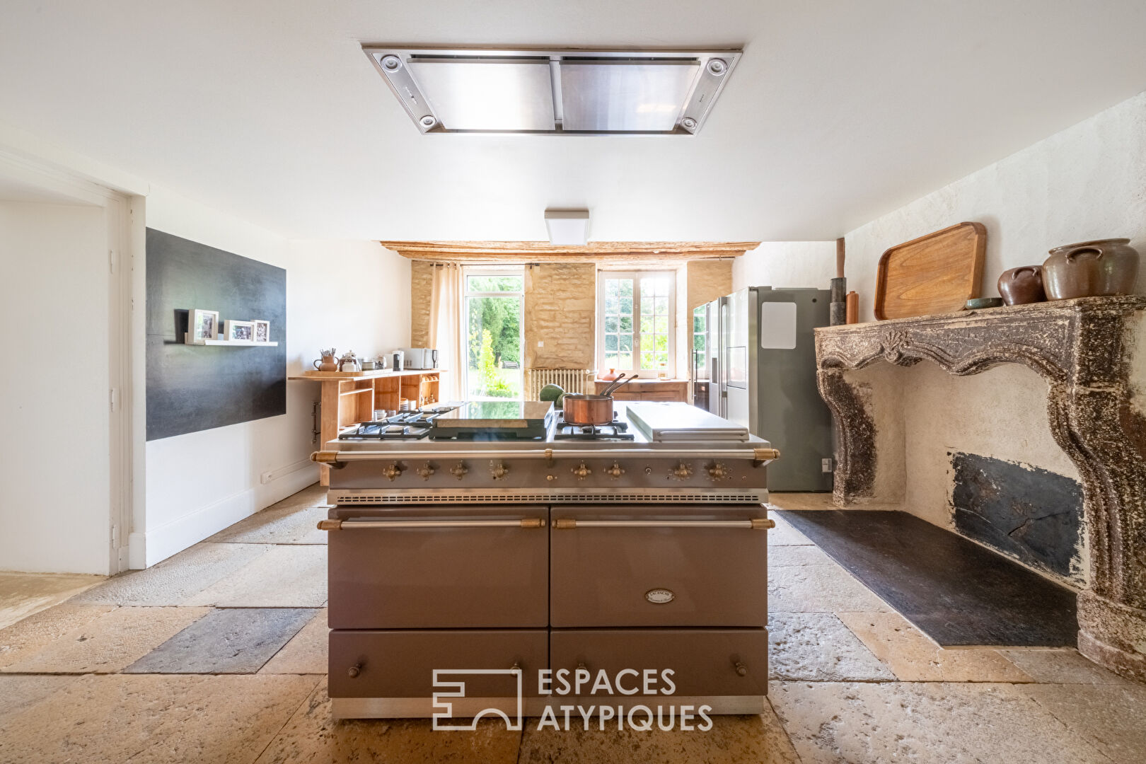 Agence immobilière de ESPACES ATYPIQUES BOURGOGNE