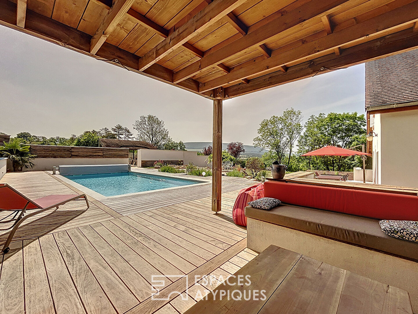 Agence immobilière de ESPACES ATYPIQUES BOURGOGNE