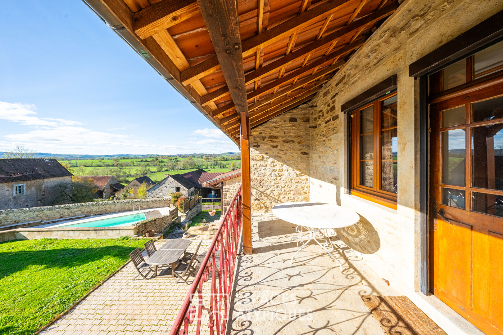 Agence immobilière de ESPACES ATYPIQUES BOURGOGNE