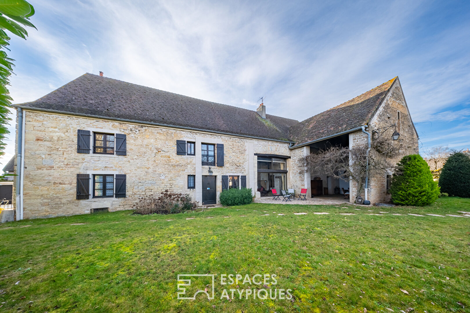 Agence immobilière de ESPACES ATYPIQUES BOURGOGNE