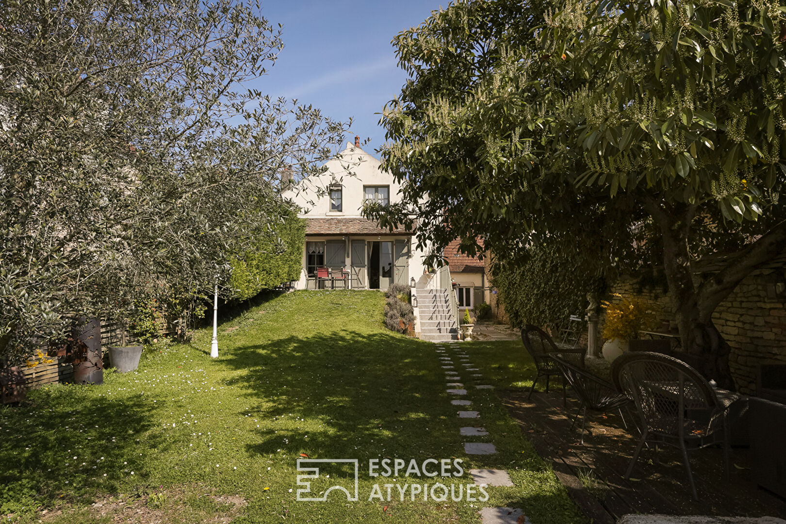 Agence immobilière de ESPACES ATYPIQUES BOURGOGNE