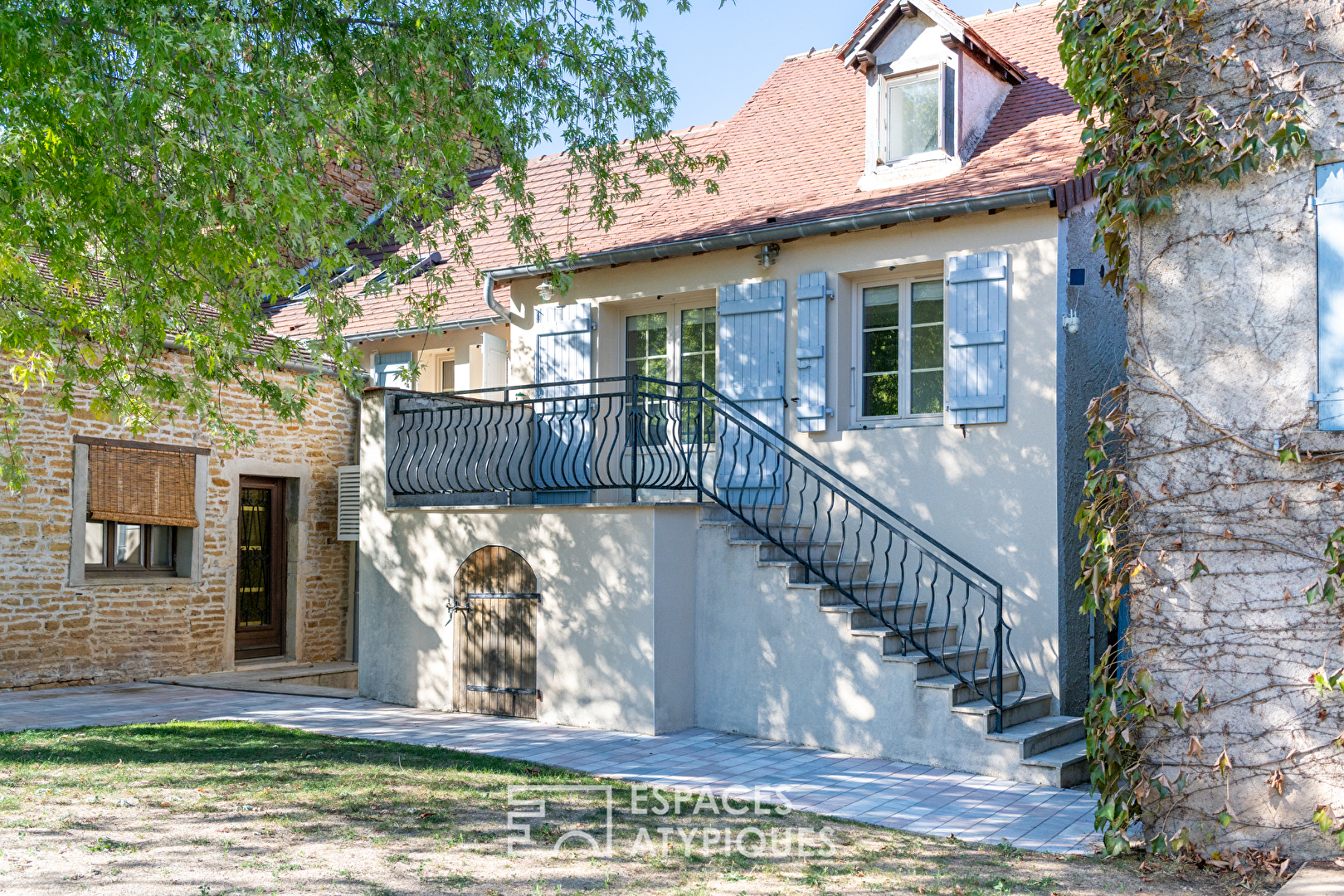 Agence immobilière de ESPACES ATYPIQUES BOURGOGNE