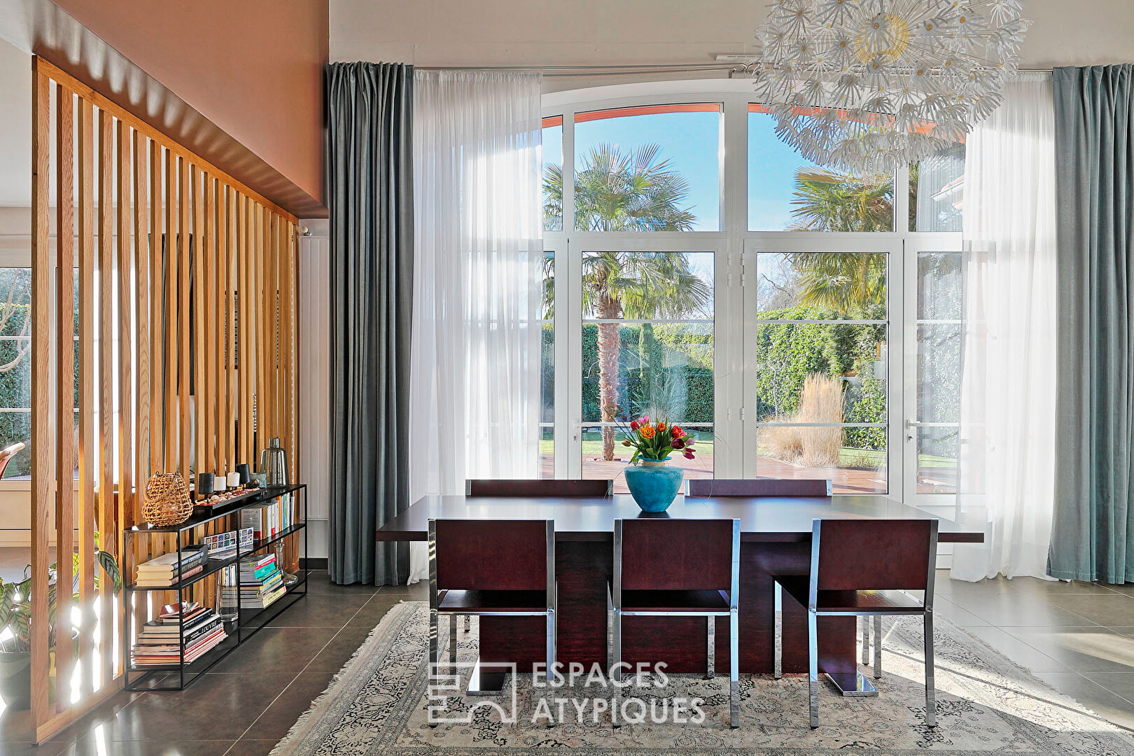 Agence immobilière de ESPACES ATYPIQUES FONTAINEBLEAU