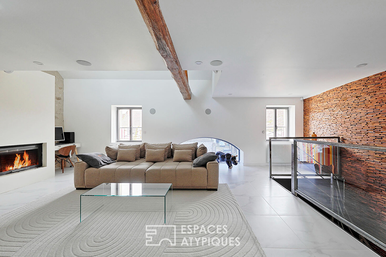 Agence immobilière de ESPACES ATYPIQUES FONTAINEBLEAU
