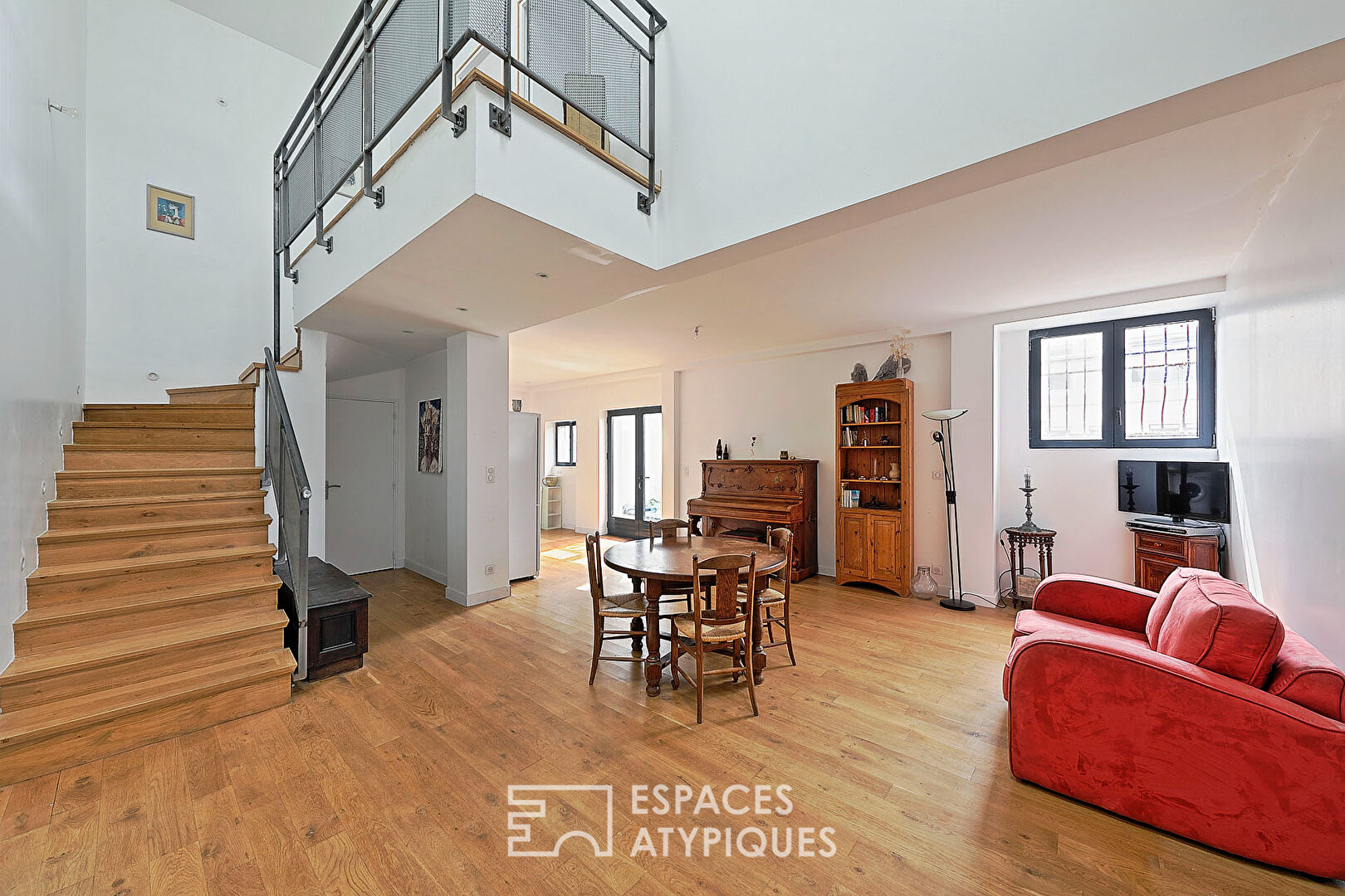 Agence immobilière de ESPACES ATYPIQUES FONTAINEBLEAU