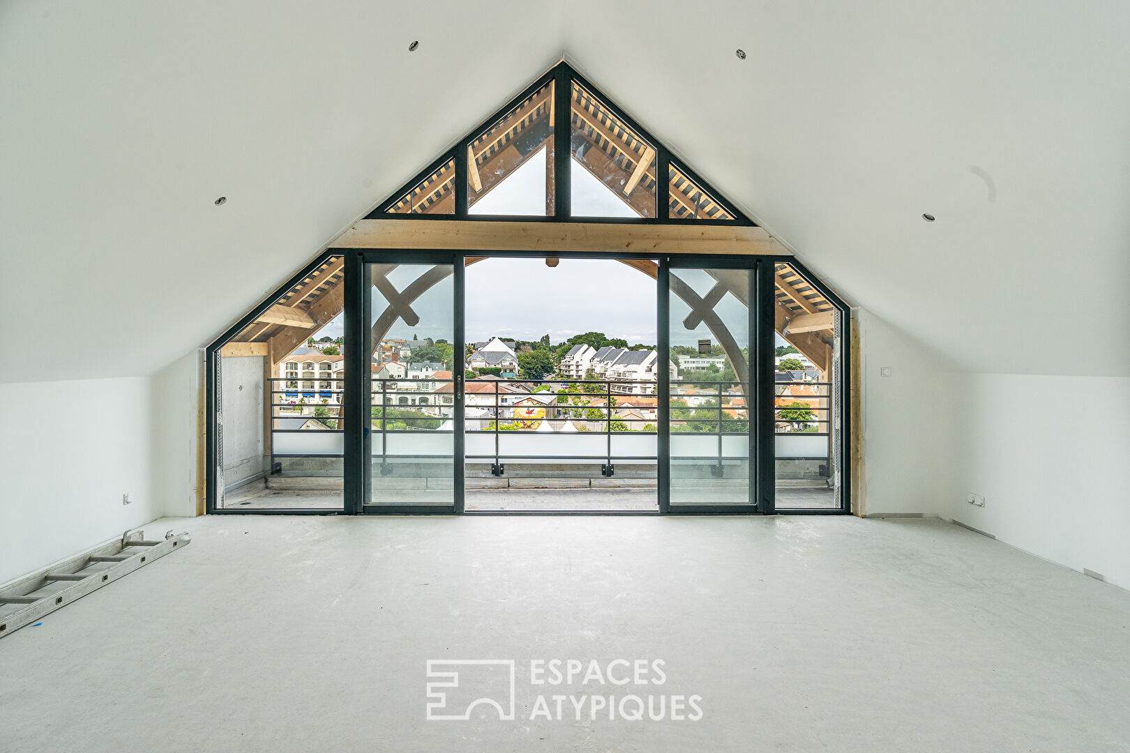 Photo Duplex avec terrasses, ascenseur privé et vue sur le Port image 3/6