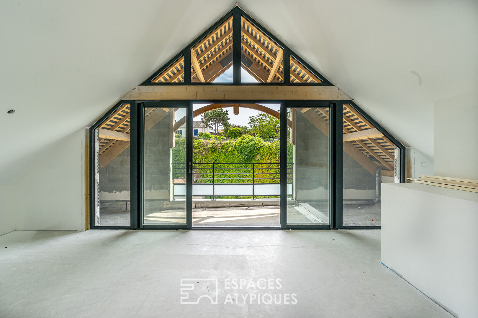 Photo Duplex avec terrasses, ascenseur privé et vue sur le Port image 4/6