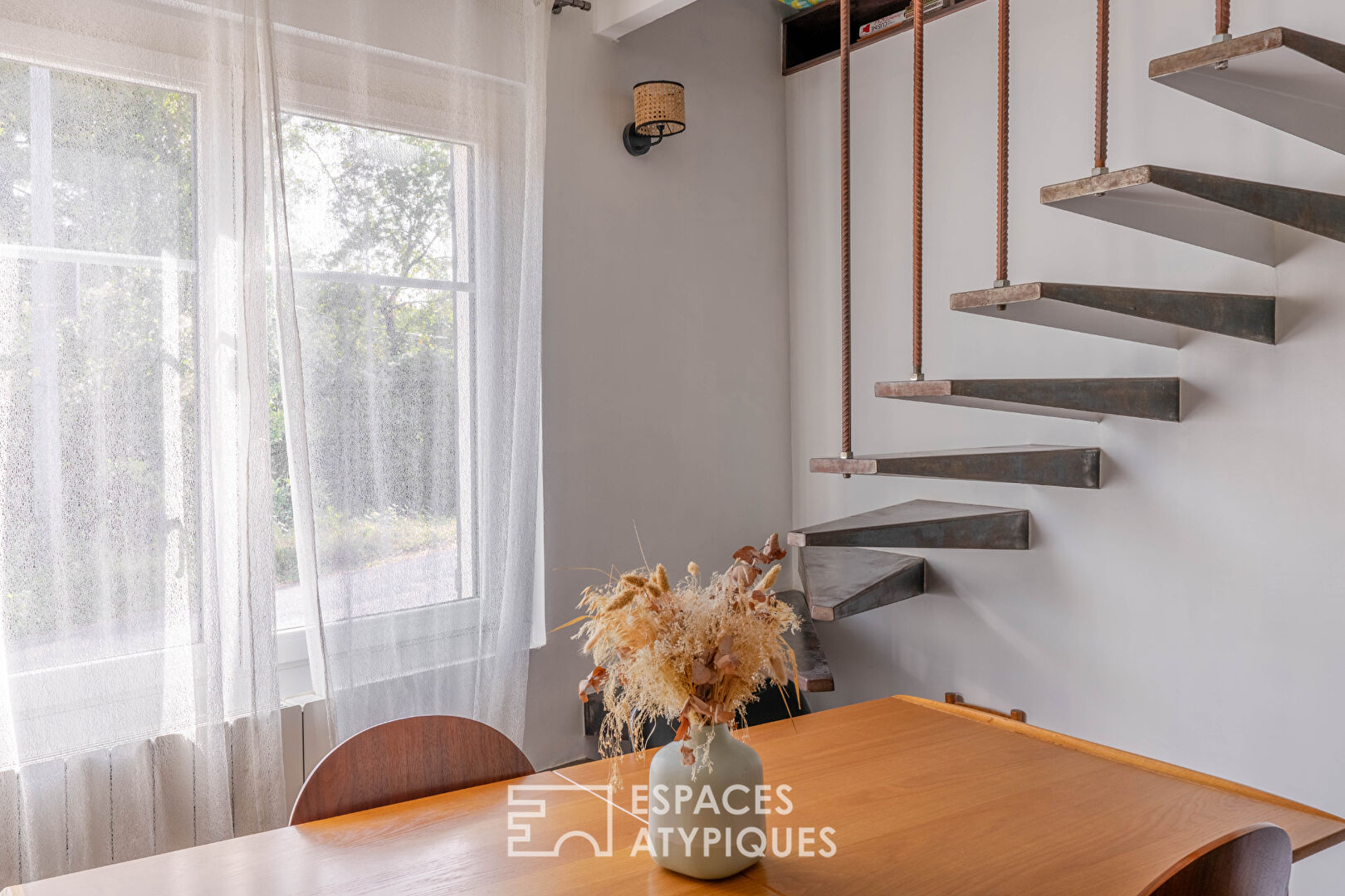 Photo Maison de charme et sa terrasse avec vue image 2/6