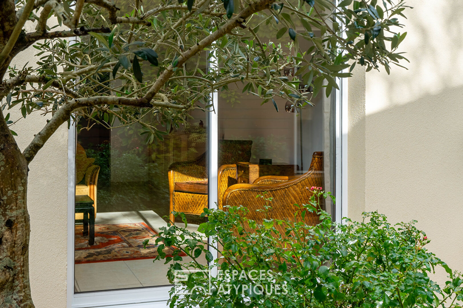 Photo Maison d'architecte aux lignes modernistes à Saint-Herblain image 2/6