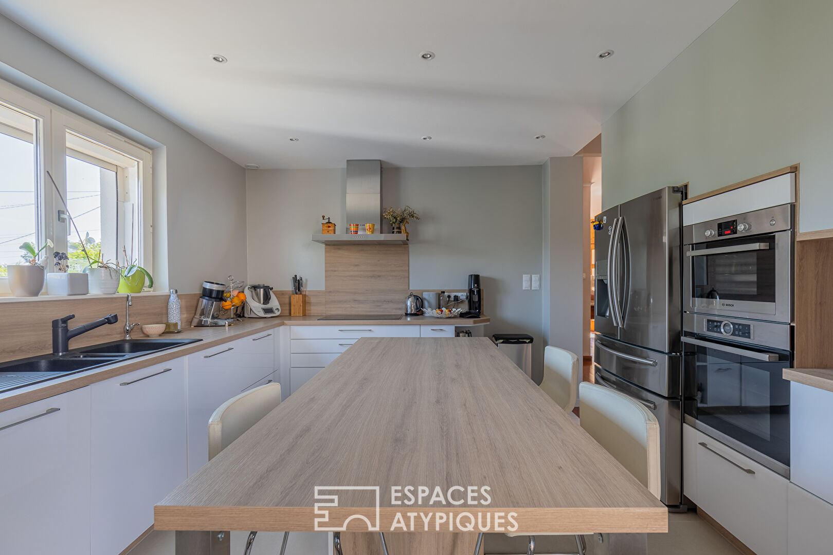 Photo Maison familiale avec piscine et dépendance image 3/6