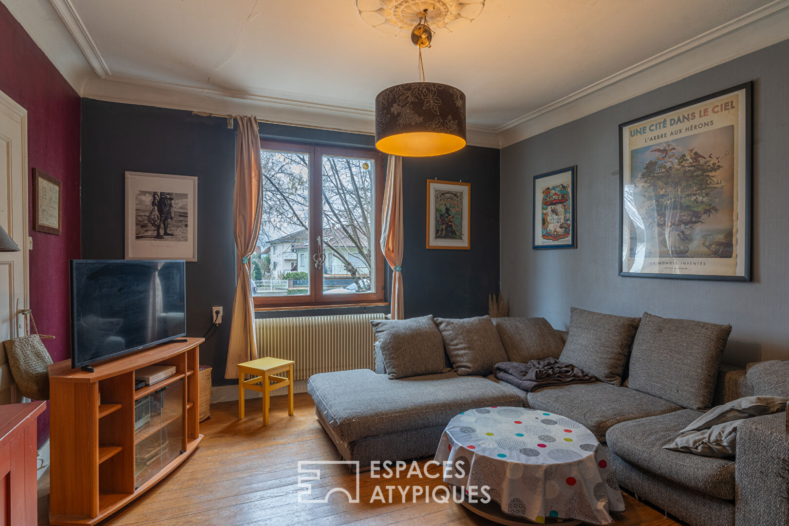 Photo Maison de 1935 et son vaste terrain image 2/6