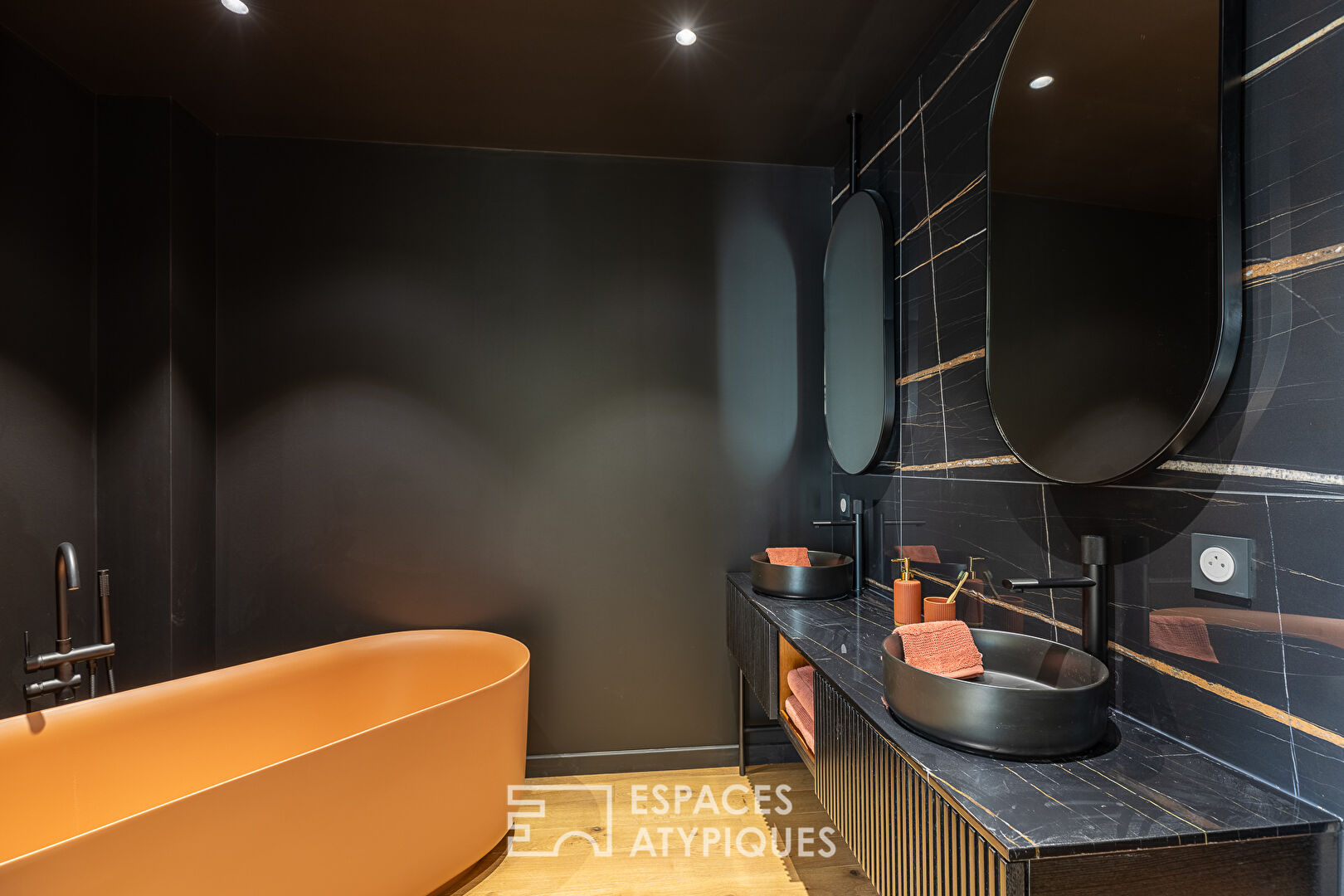 Photo Contemporaine d'exception avec vue sur le golf image 4/6