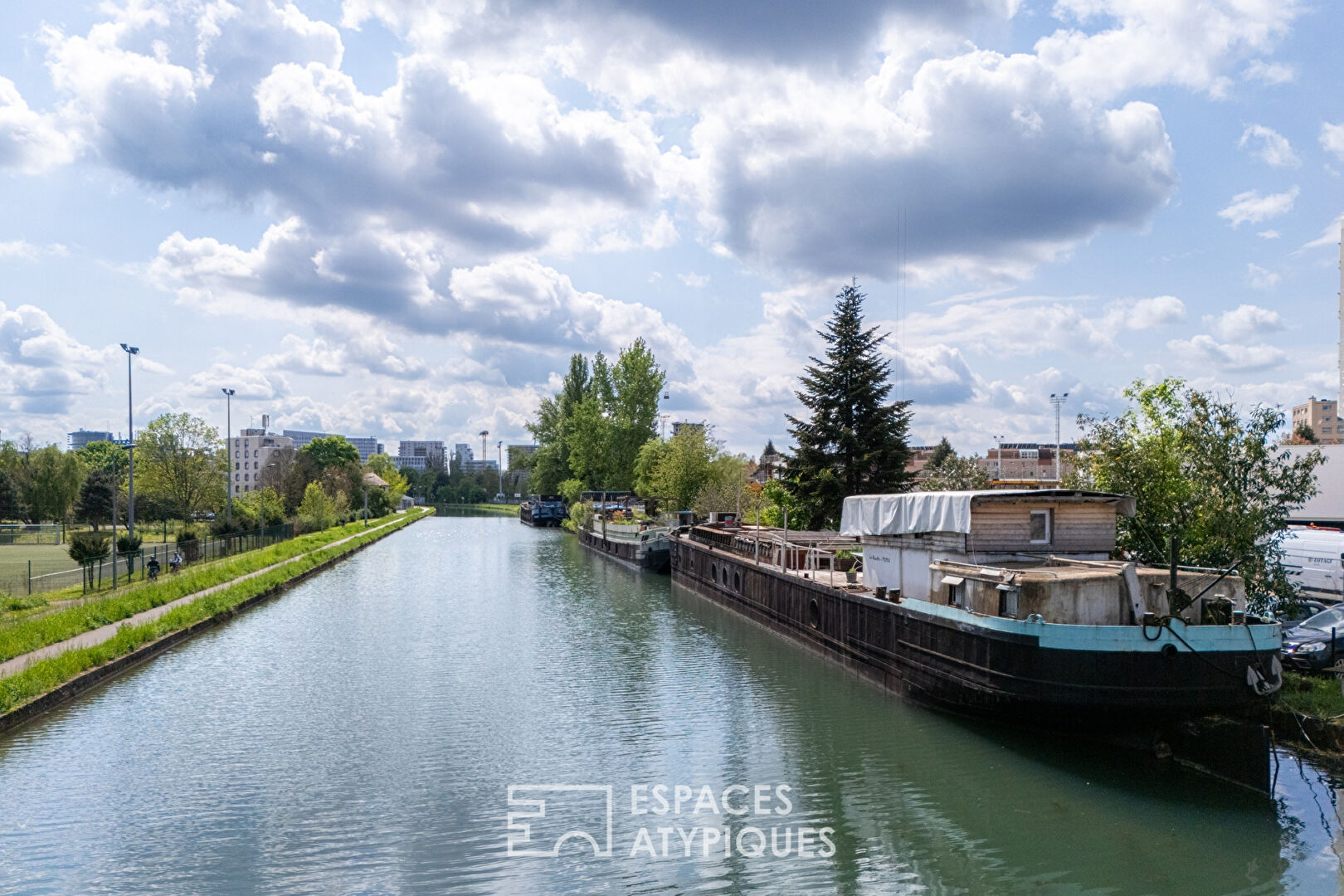 Photo Péniche Freycinet et sa terrasse plein ciel image 5/6