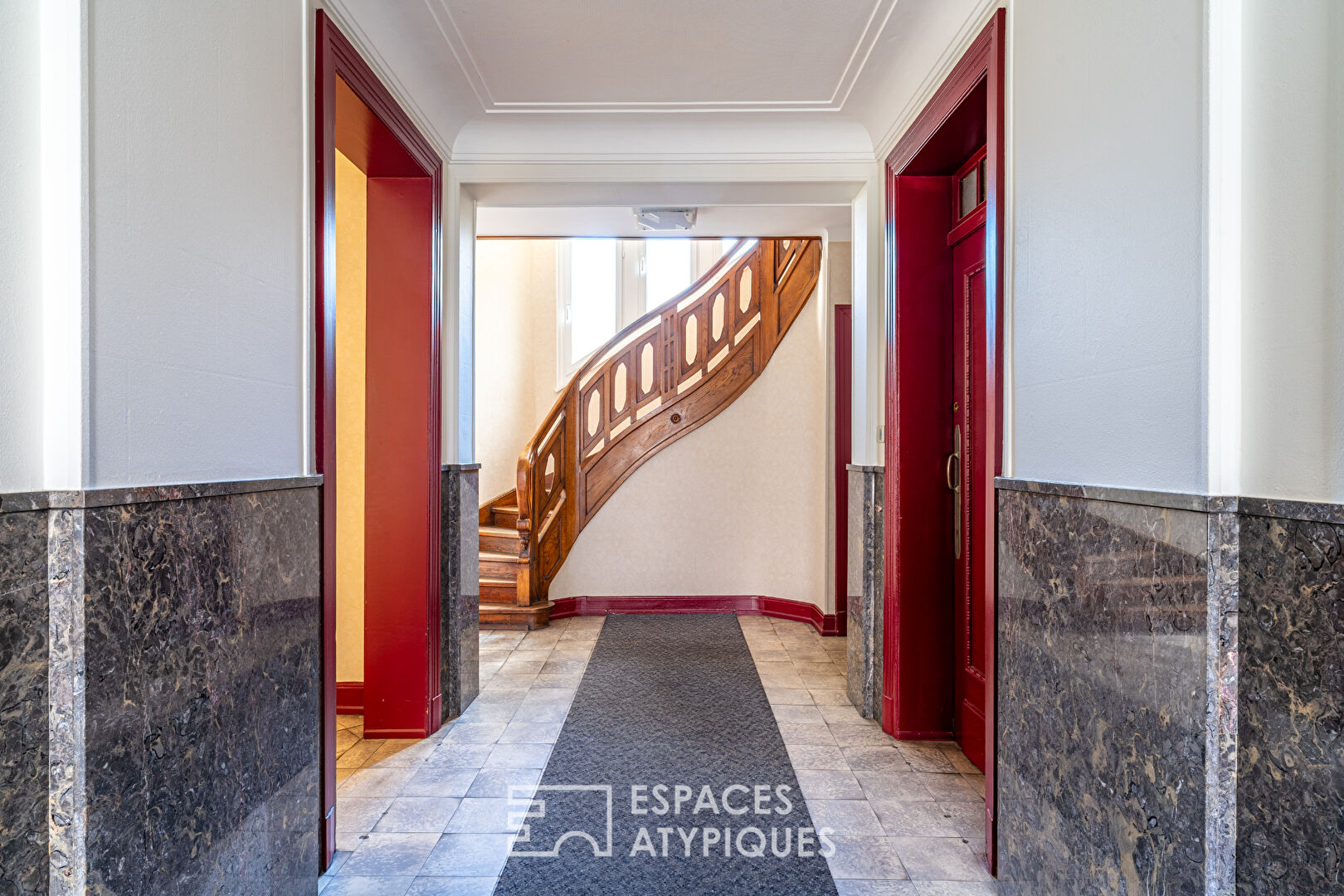 Photo Appartement à rénover quartier de l'Orangerie avec garage et balcon image 4/5