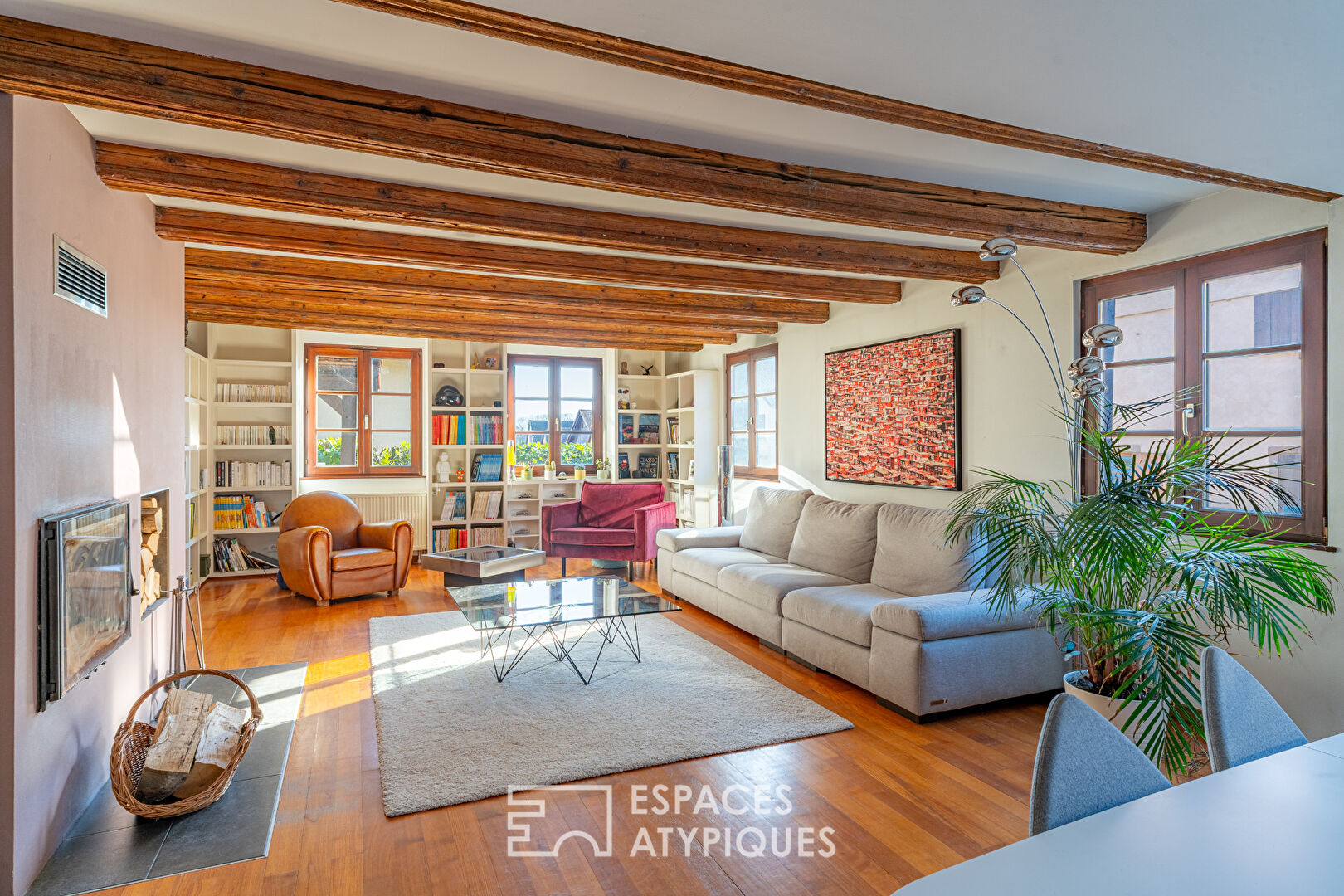 Ancien relais de poste rénové avec piscine et jardin paysager