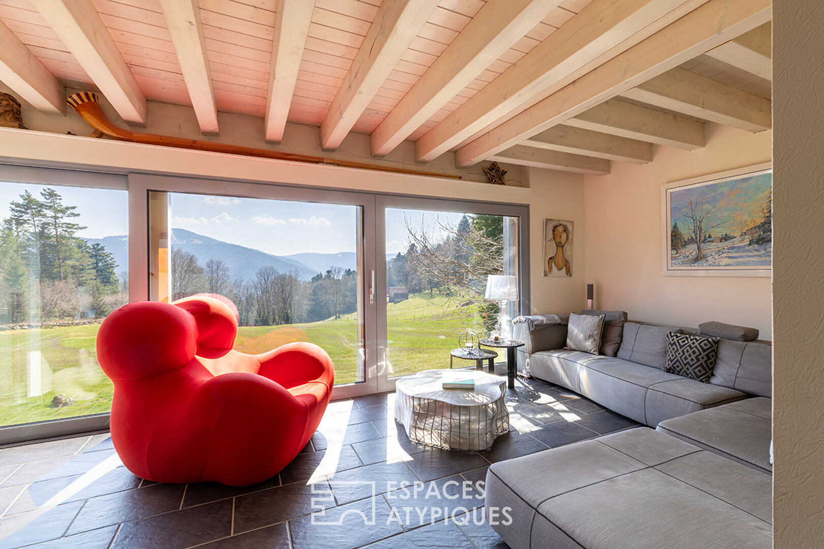 Photo Ferme rénovée avec vue imprenable sur un domaine de 2,5 ha image 4/6