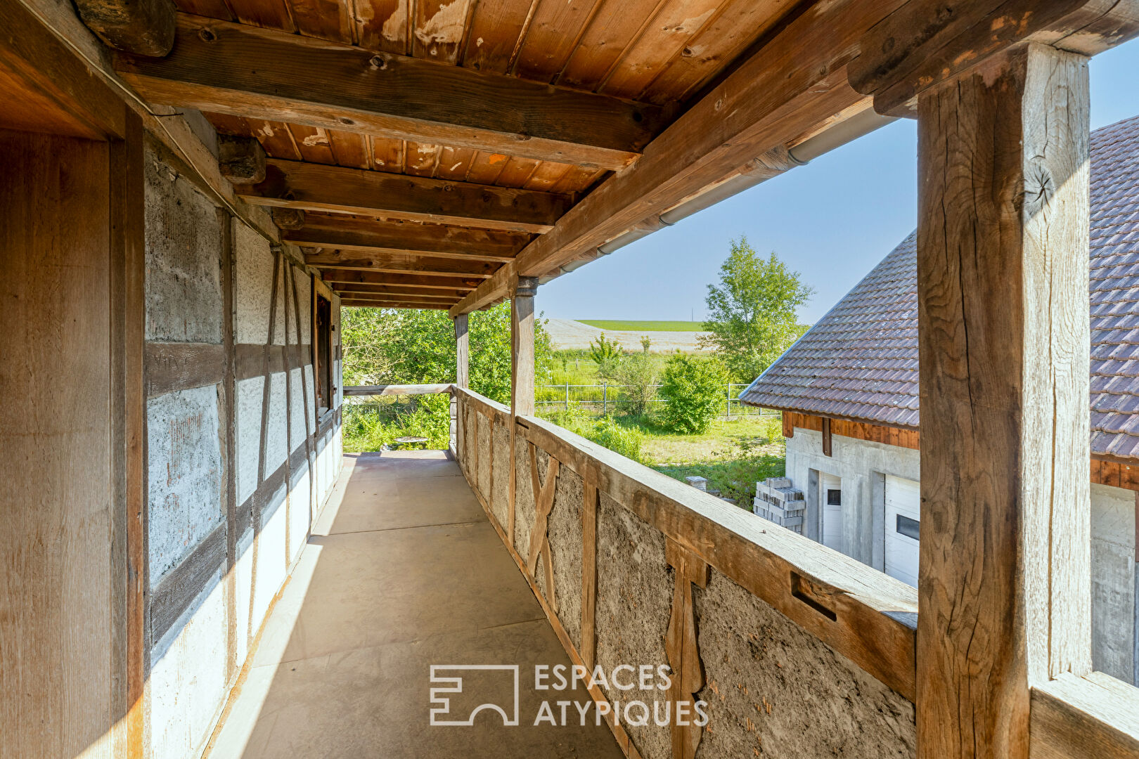 Photo Authentique maison à colombage et sa dépendance image 4/6