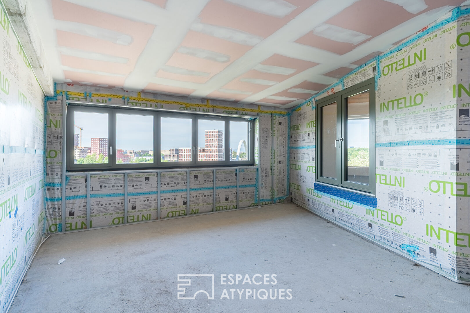 Photo Plateau brut à aménager dans une ancienne imprimerie image 4/6