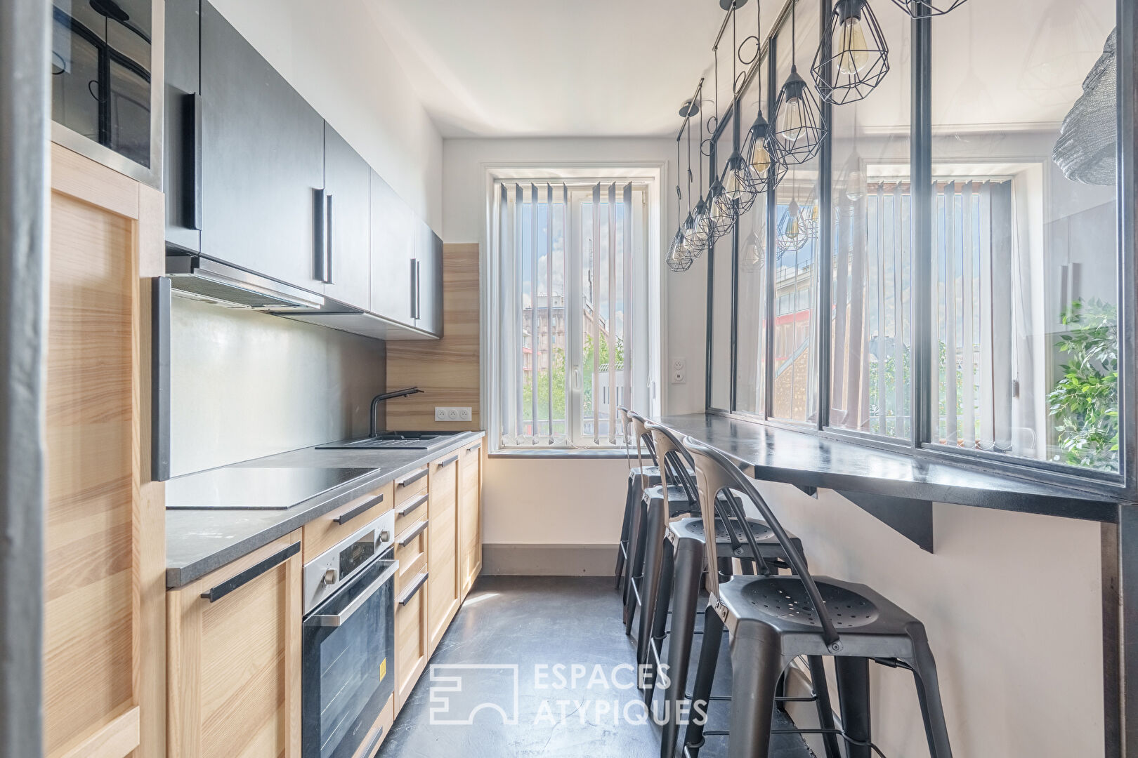 Photo Appartement de charme rénové en coeur de ville image 3/6