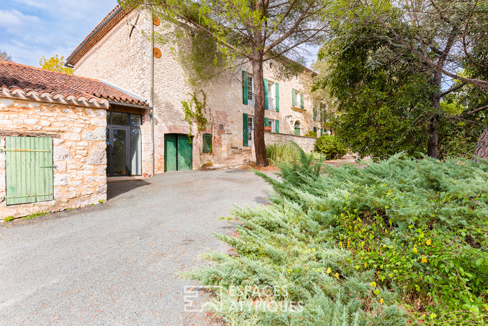 Maison de Maître du XIXème rénovée à SAINTE-CROIX