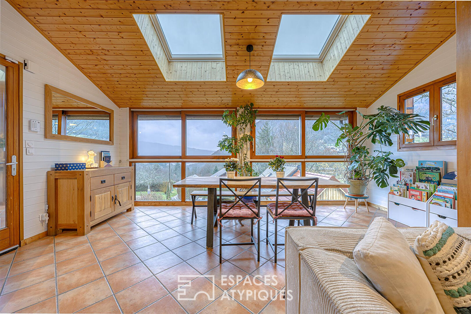 Agence immobilière de ESPACES ATYPIQUES ANNECY - ESPACES ATYPIQUES ANNECY