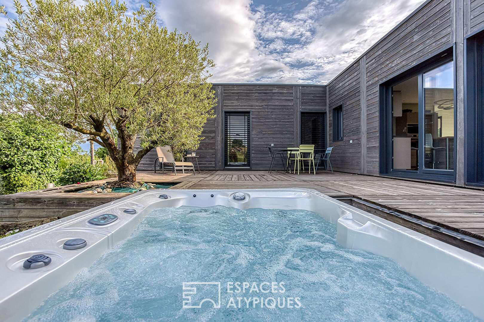 Agence immobilière de ESPACES ATYPIQUES ANNECY - ESPACES ATYPIQUES ANNECY