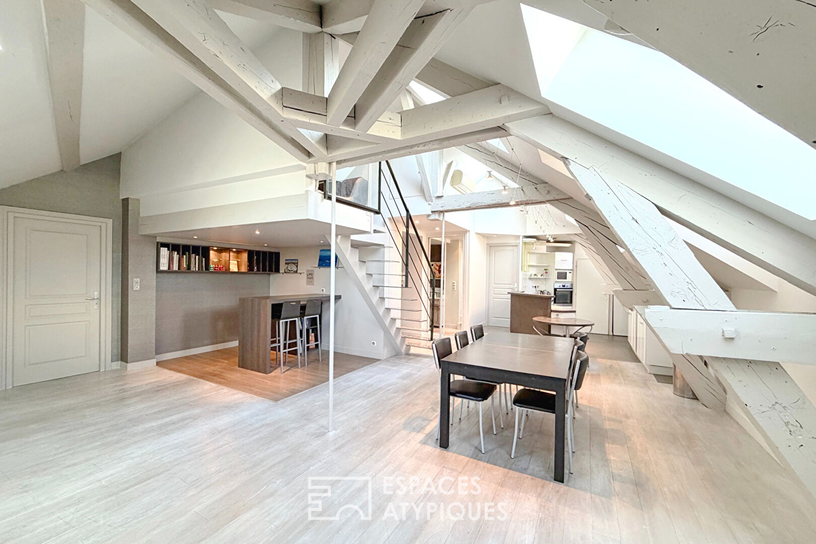 Agence immobilière de ESPACES ATYPIQUES ANNECY - ESPACES ATYPIQUES ANNECY