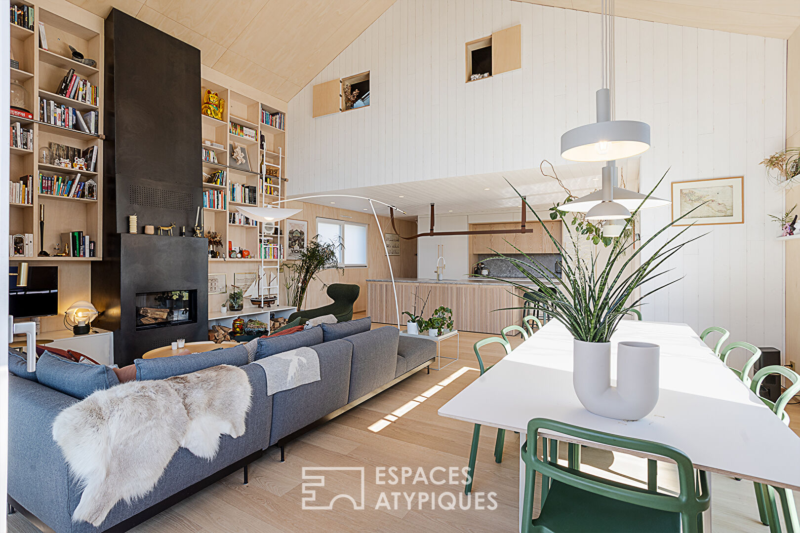 Agence immobilière de ESPACES ATYPIQUES ANNECY - ESPACES ATYPIQUES ANNECY