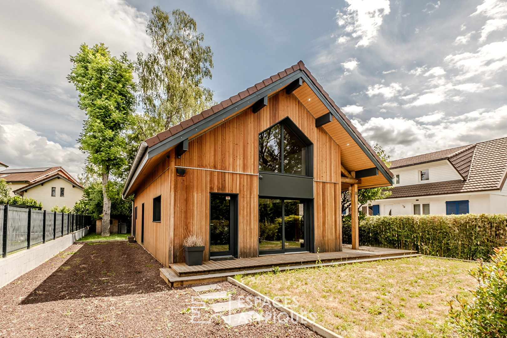 Agence immobilière de ESPACES ATYPIQUES ANNECY - ESPACES ATYPIQUES ANNECY