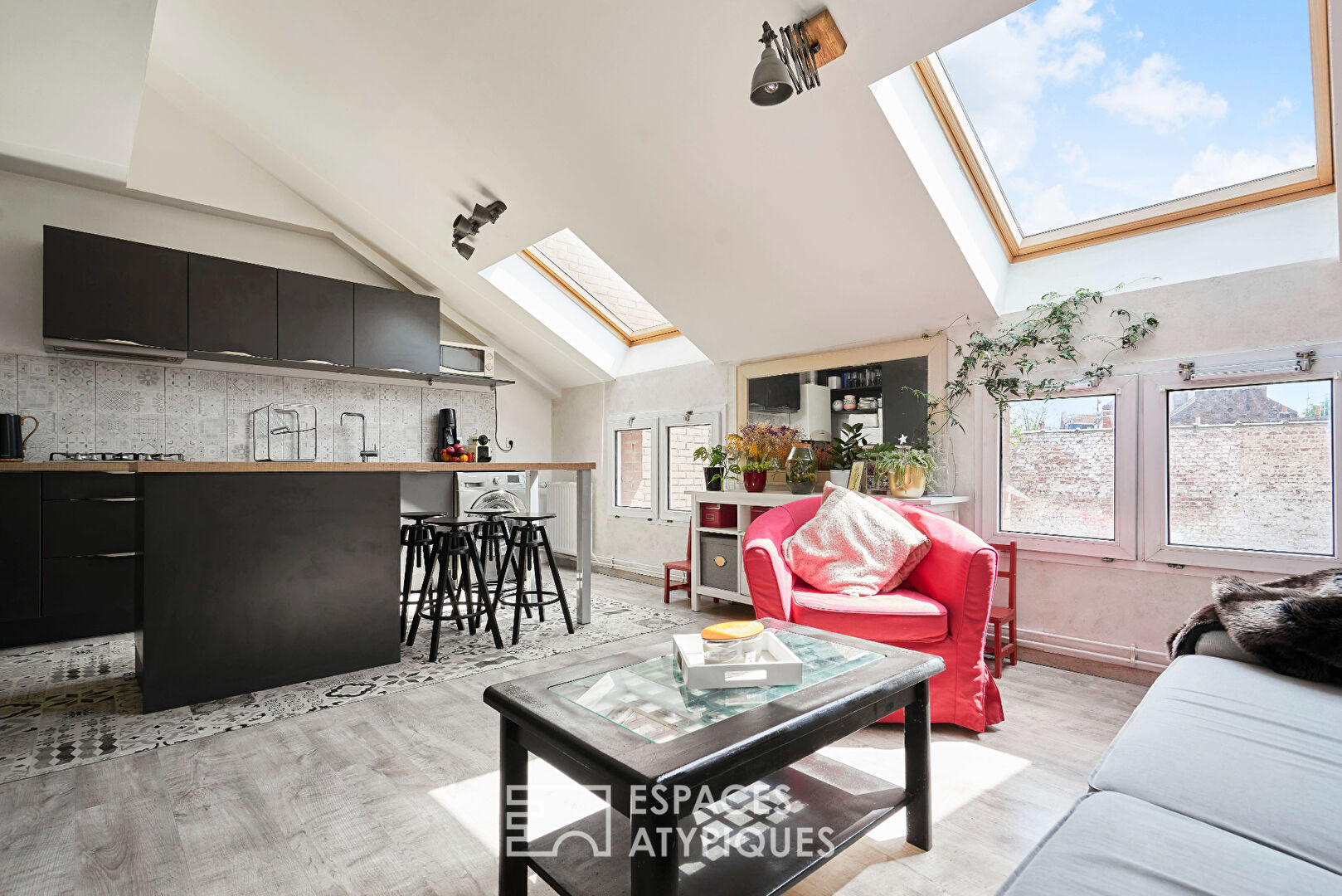 APPARTEMENT LUMINEUX