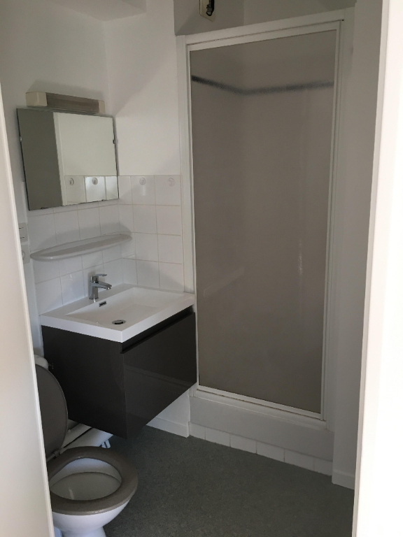 Photo Studio avec parking privatif aérien à deux pas des Facultés image 3/4