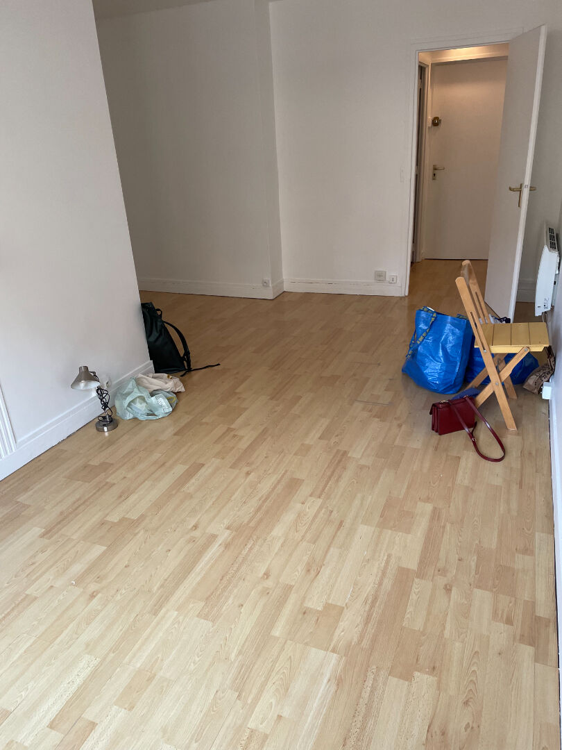 Photo Charmant studio à louer  - Avenue Simon Bolivar image 3/6